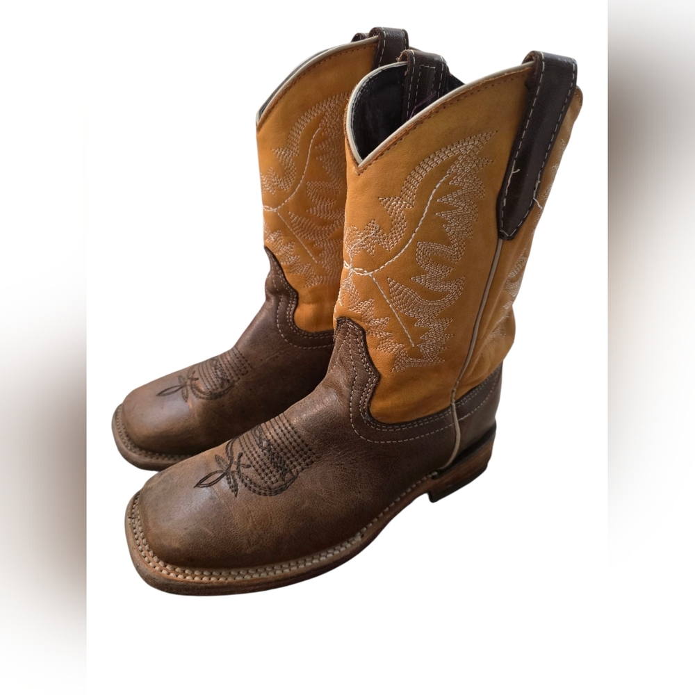 Veretta Brown and Tan Cowboy Boots - Picture 2 of 4